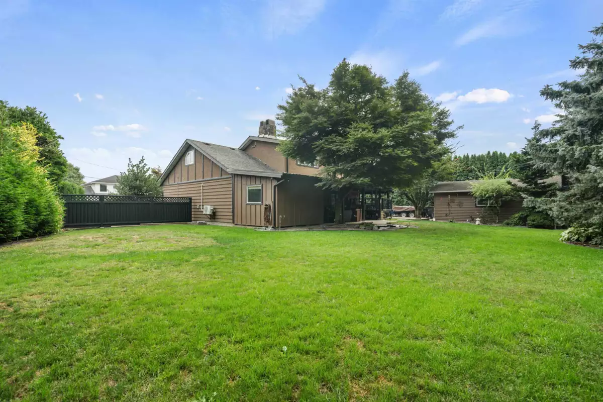 Outdoor Kitchen Photo of 1752 Cedar Place, Agassiz, BC