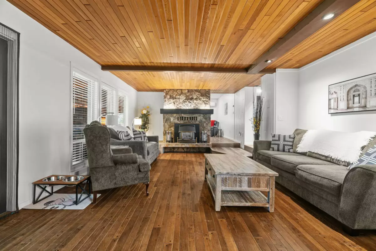 Pantry Photo of 1752 Cedar Place, Agassiz, BC