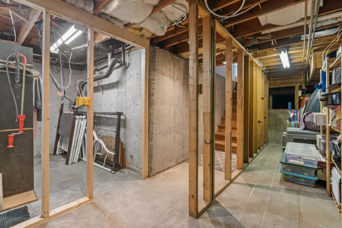 Staircase Photo of 1752 Cedar Place, Agassiz, BC