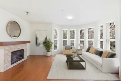 310 E 14th Street, North Vancouver, BC