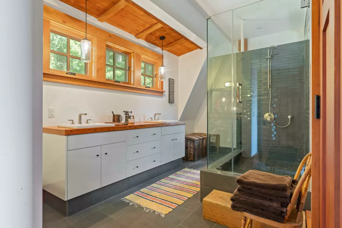 Basement Recreation Room Photo of 329 Esplanade Road, Keats Island, BC