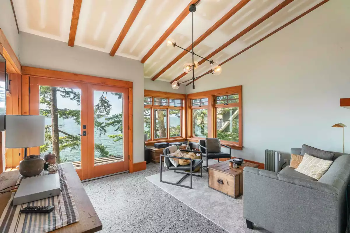 Breakfast Nook Photo of 329 Esplanade Road, Keats Island, BC