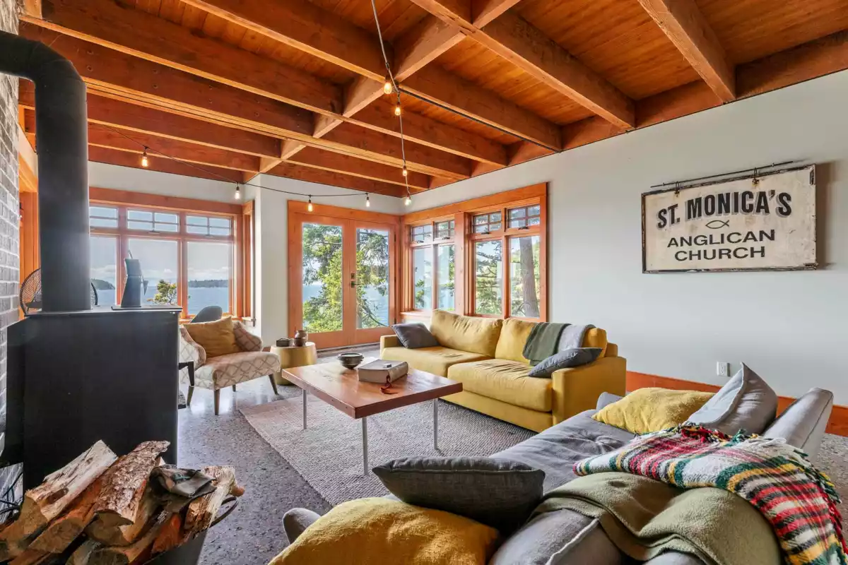 Primary Bathroom Photo of 329 Esplanade Road, Keats Island, BC