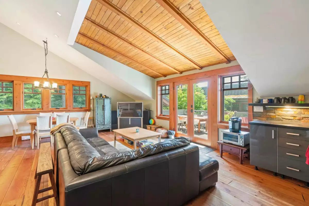 Staircase Photo of 329 Esplanade Road, Keats Island, BC