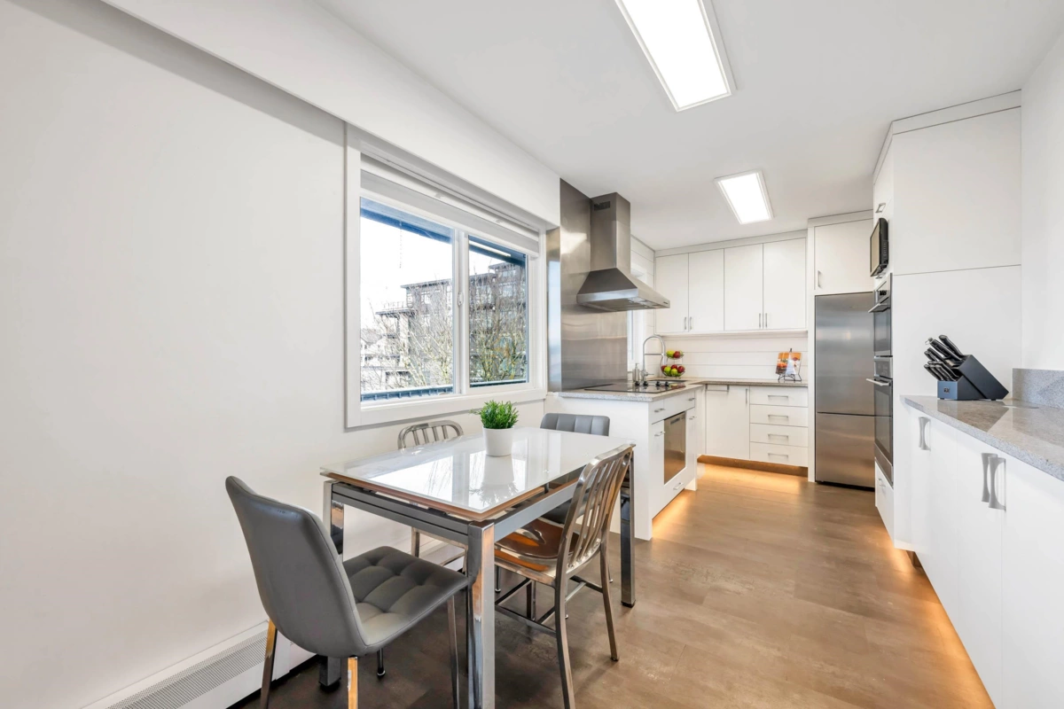 Breakfast Nook Photo of 325 17707 57a Avenue, Surrey, BC