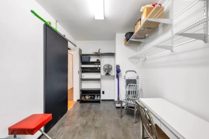 Hallway Photo of 325 17707 57a Avenue, Surrey, BC