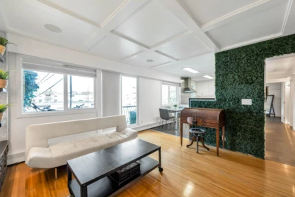 Kitchen Photo of 325 17707 57a Avenue, Surrey, BC