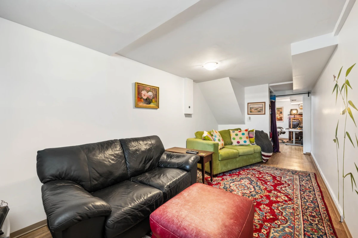 Basement Recreation Room Photo of 935 Stardale Avenue, Coquitlam, BC