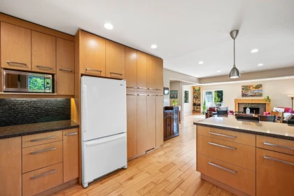 Primary Bedroom Photo of 935 Stardale Avenue, Coquitlam, BC