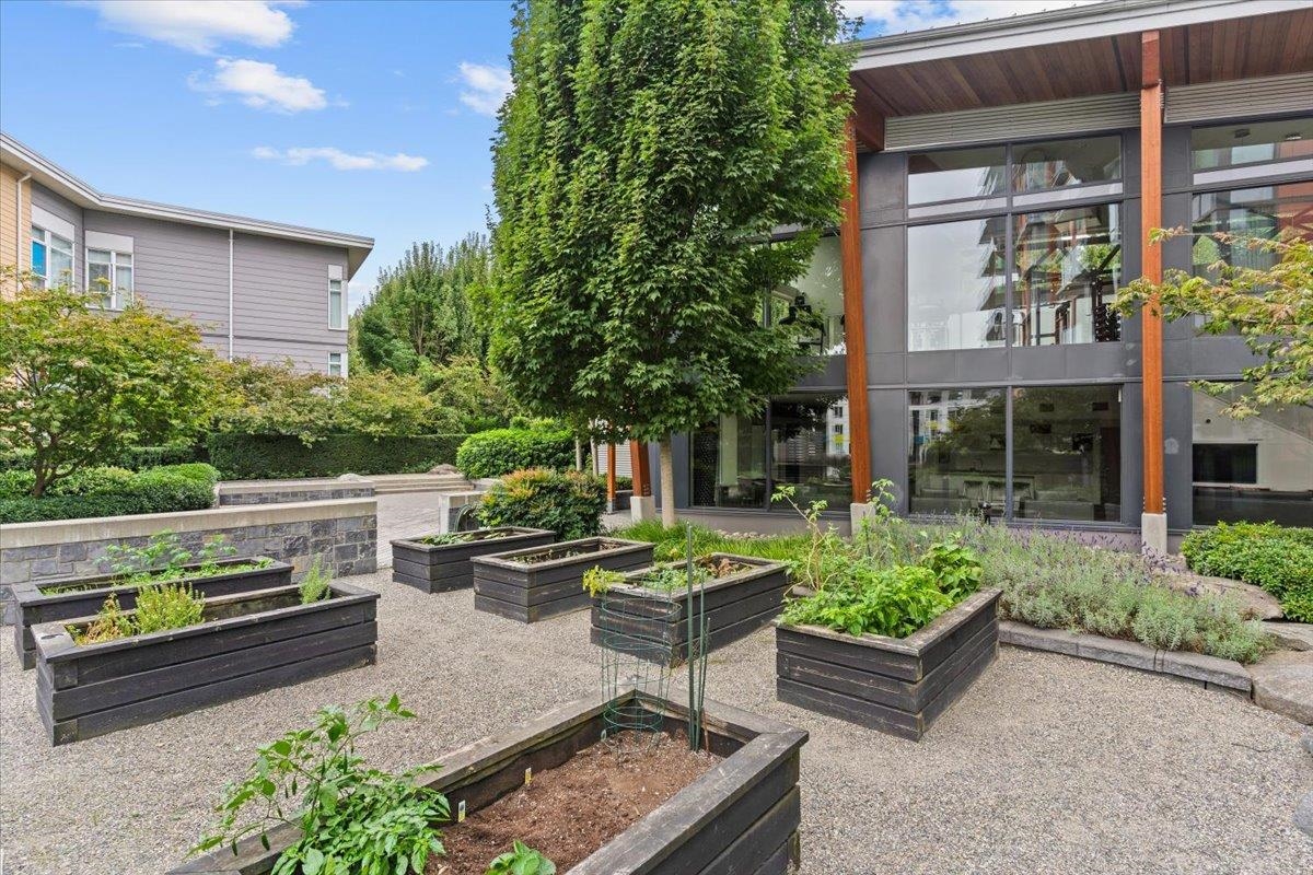 Front Yard Photo of 1106 3281 E Kent Avenue North, Vancouver, BC