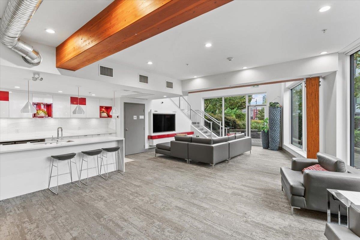 Garden / Landscaping Photo of 1106 3281 E Kent Avenue North, Vancouver, BC