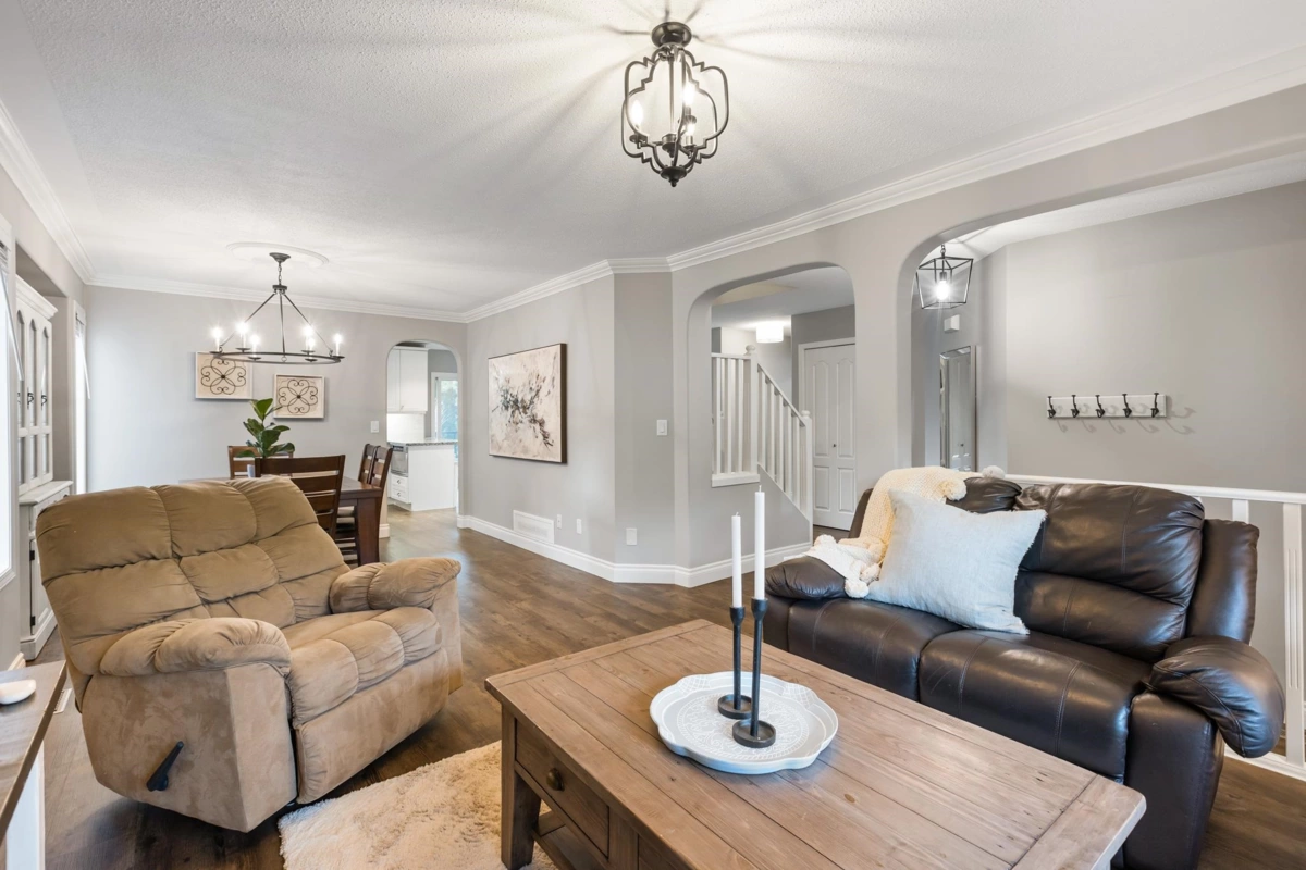 Kitchen Photo of 511 Cottonwood Avenue, Harrison Hot Springs, BC