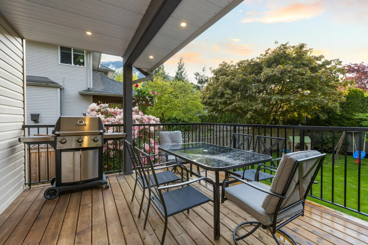 Powder Room Photo of 511 Cottonwood Avenue, Harrison Hot Springs, BC