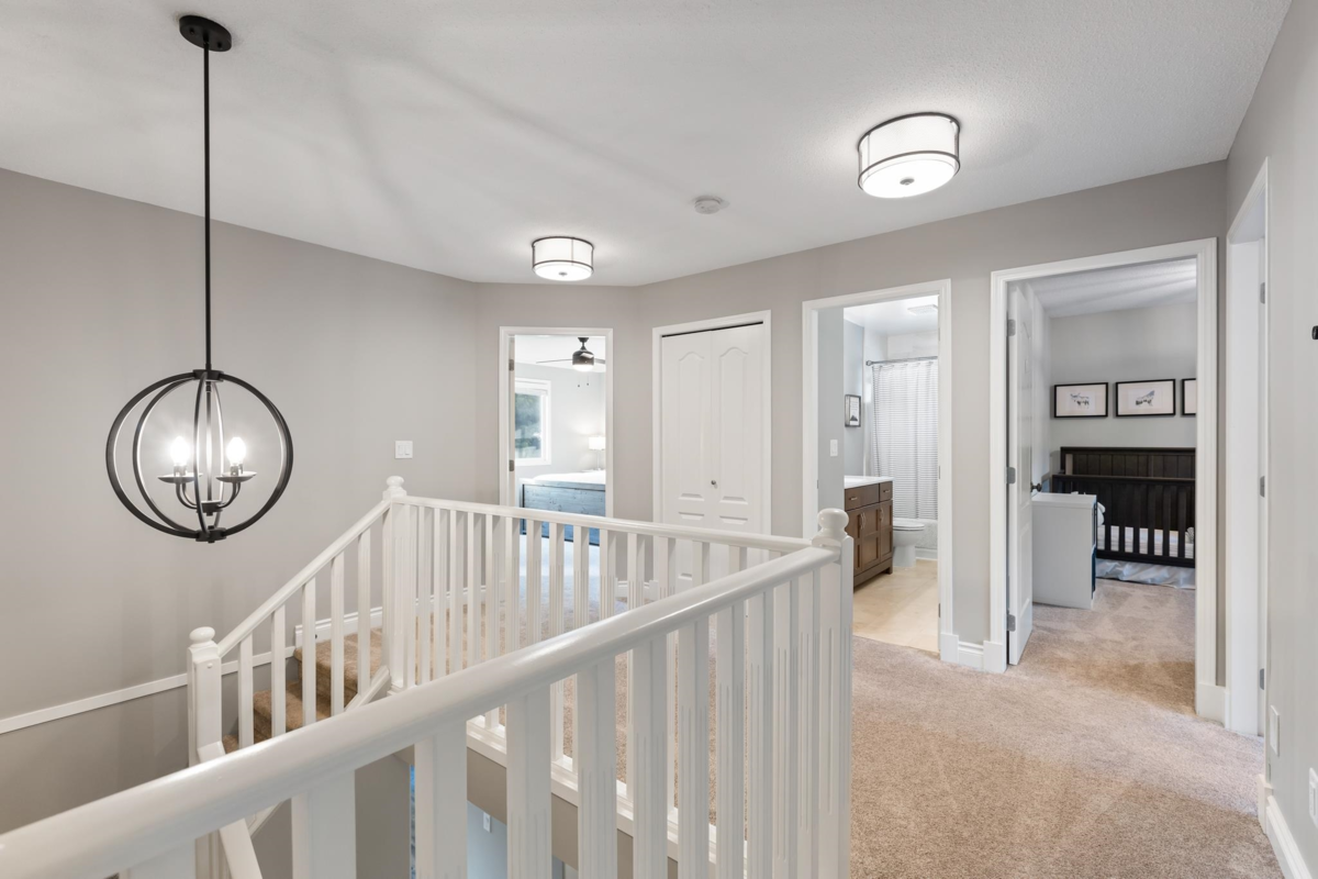 Staircase Photo of 511 Cottonwood Avenue, Harrison Hot Springs, BC