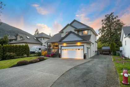 511 Cottonwood Avenue, Harrison Hot Springs, BC, Harrison Hot Springs — Single Family Residence for sale
