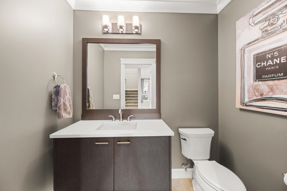 Breakfast Nook Photo of 1096 165 Street, Surrey, BC