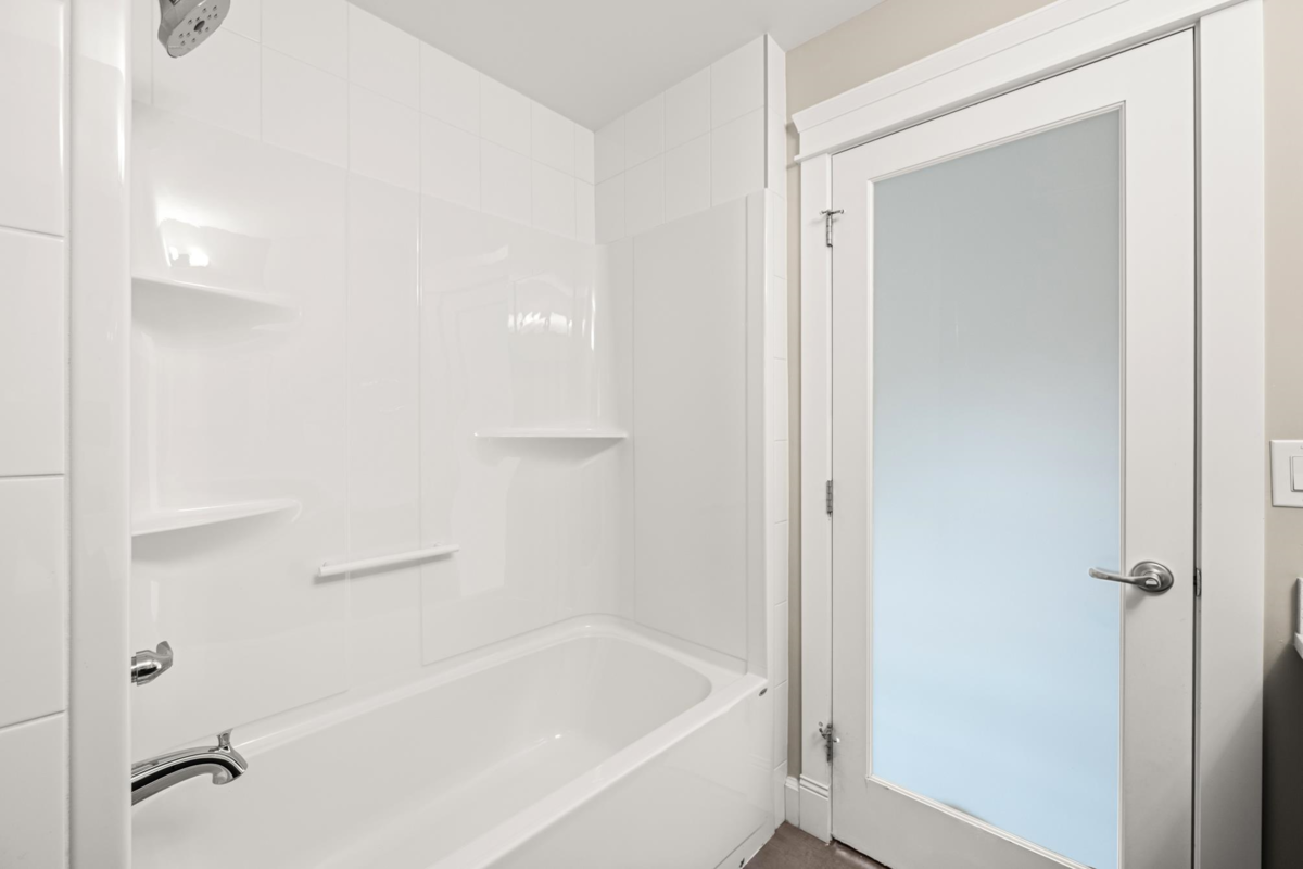 Front Yard Photo of 1096 165 Street, Surrey, BC