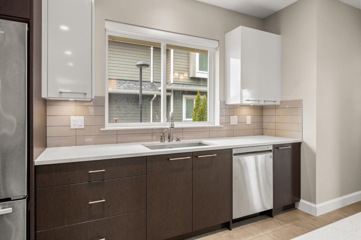 Guest Bathroom Photo of 1096 165 Street, Surrey, BC