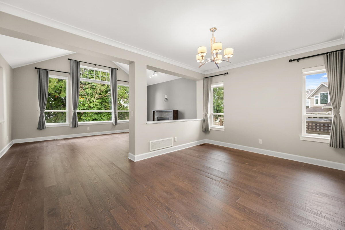 Kitchen Island Photo of 1096 165 Street, Surrey, BC