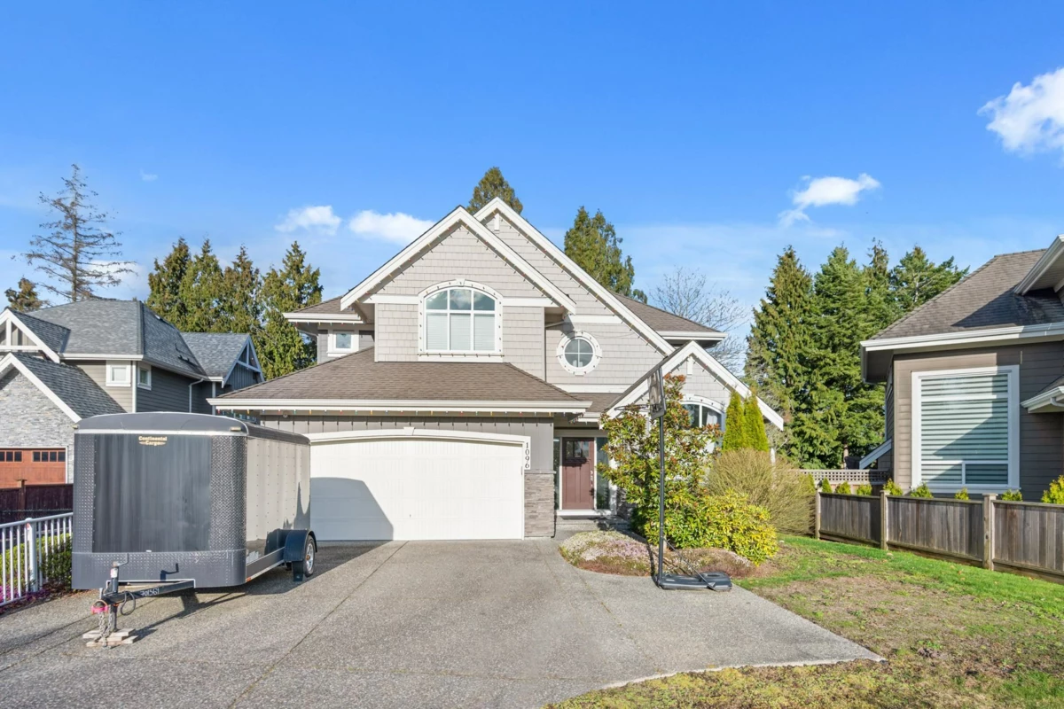 Living Room Photo of 1096 165 Street, Surrey, BC