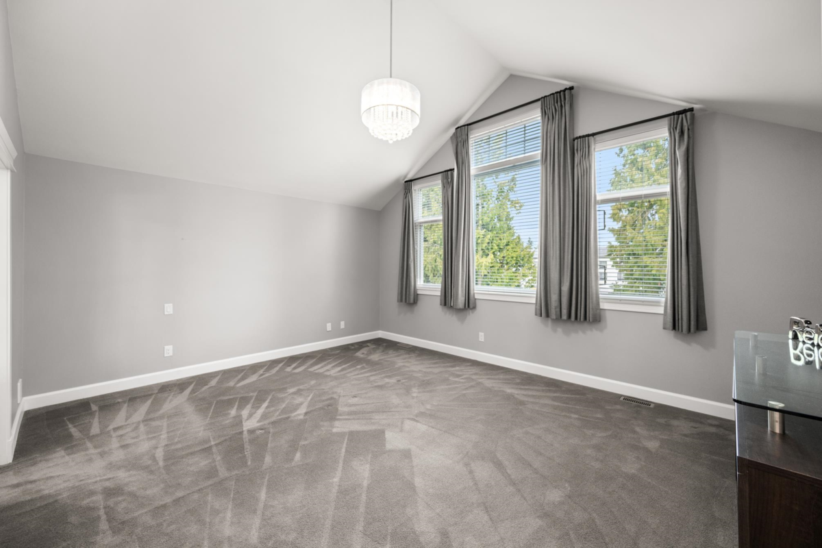 Mudroom Photo of 1096 165 Street, Surrey, BC