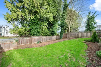 Fitness Center Photo Near 1096 165 Street, Surrey, BC
