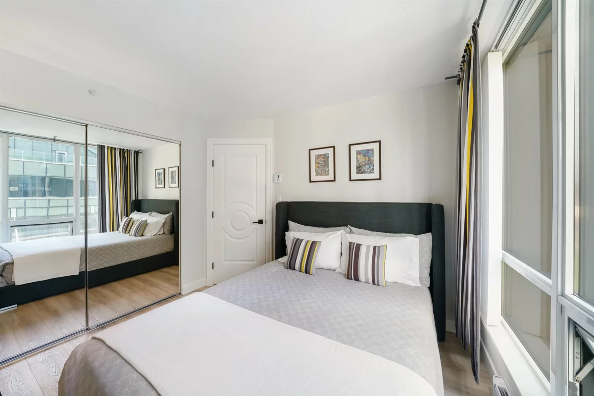 Bedroom 4 Photo of 707 1166 Melville Street, Vancouver, BC