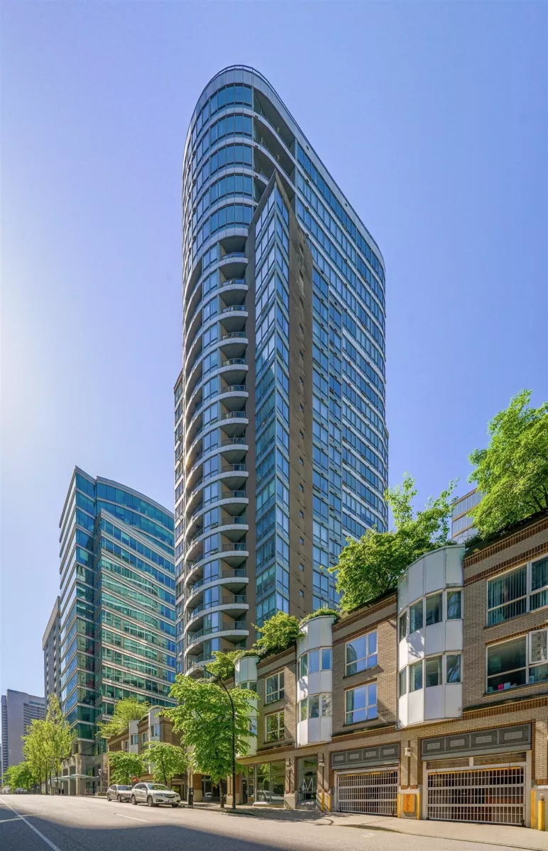 Entry Foyer Photo of 707 1166 Melville Street, Vancouver, BC
