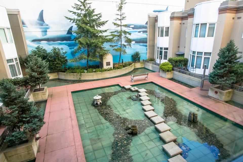 Laundry Room Photo of 707 1166 Melville Street, Vancouver, BC