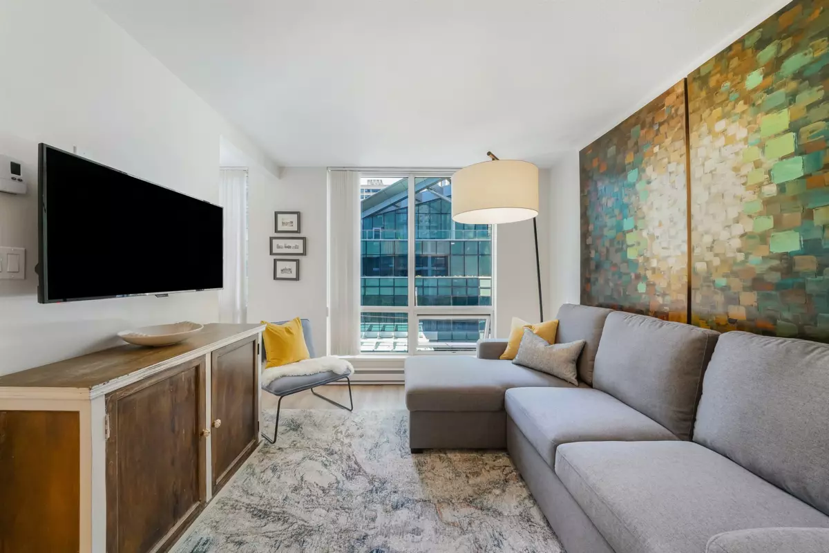 Primary Bedroom Photo of 707 1166 Melville Street, Vancouver, BC