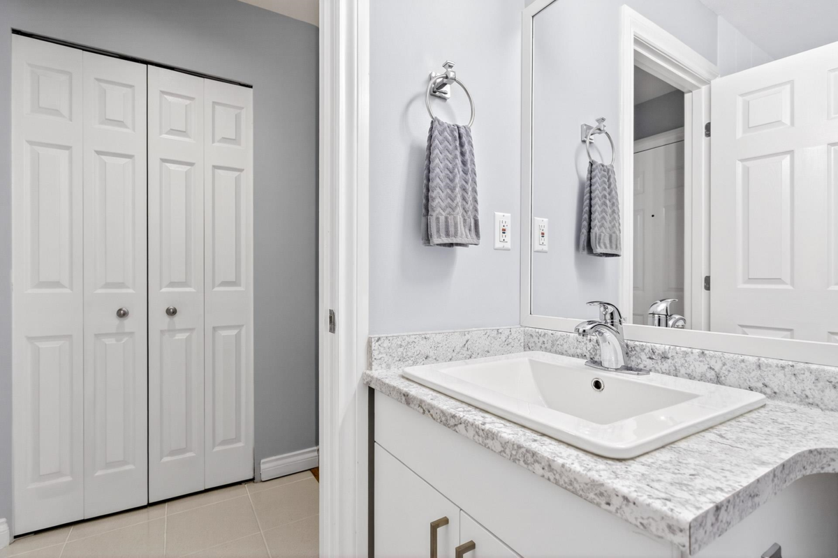 Aerial View of 307 33675 Marshall Road, Abbotsford, BC