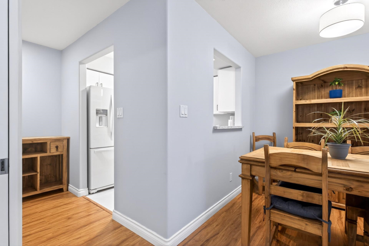 Bedroom 4 Photo of 307 33675 Marshall Road, Abbotsford, BC