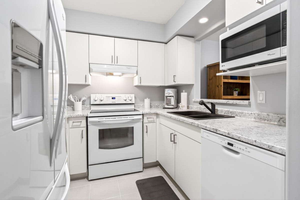 Powder Room Photo of 307 33675 Marshall Road, Abbotsford, BC