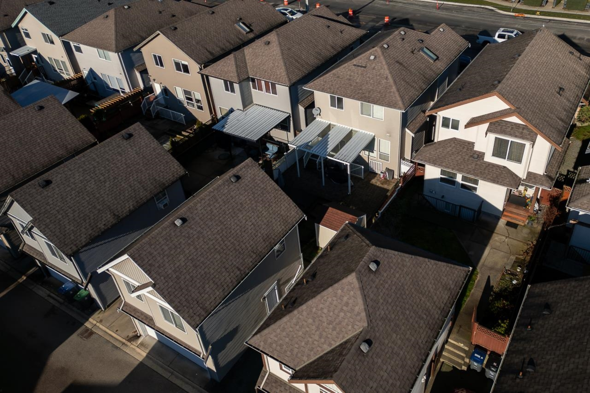 Community Amenities Photo (Clubhouse) of 18940 72 Avenue, Surrey, BC