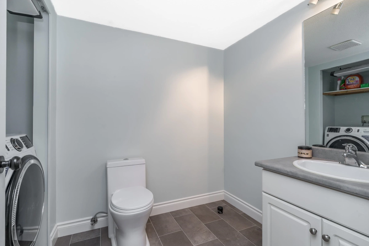 Basement Recreation Room Photo of 10 35287 Old Yale Road, Abbotsford, BC