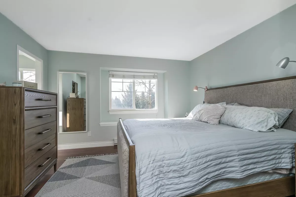 Entry Foyer Photo of 10 35287 Old Yale Road, Abbotsford, BC
