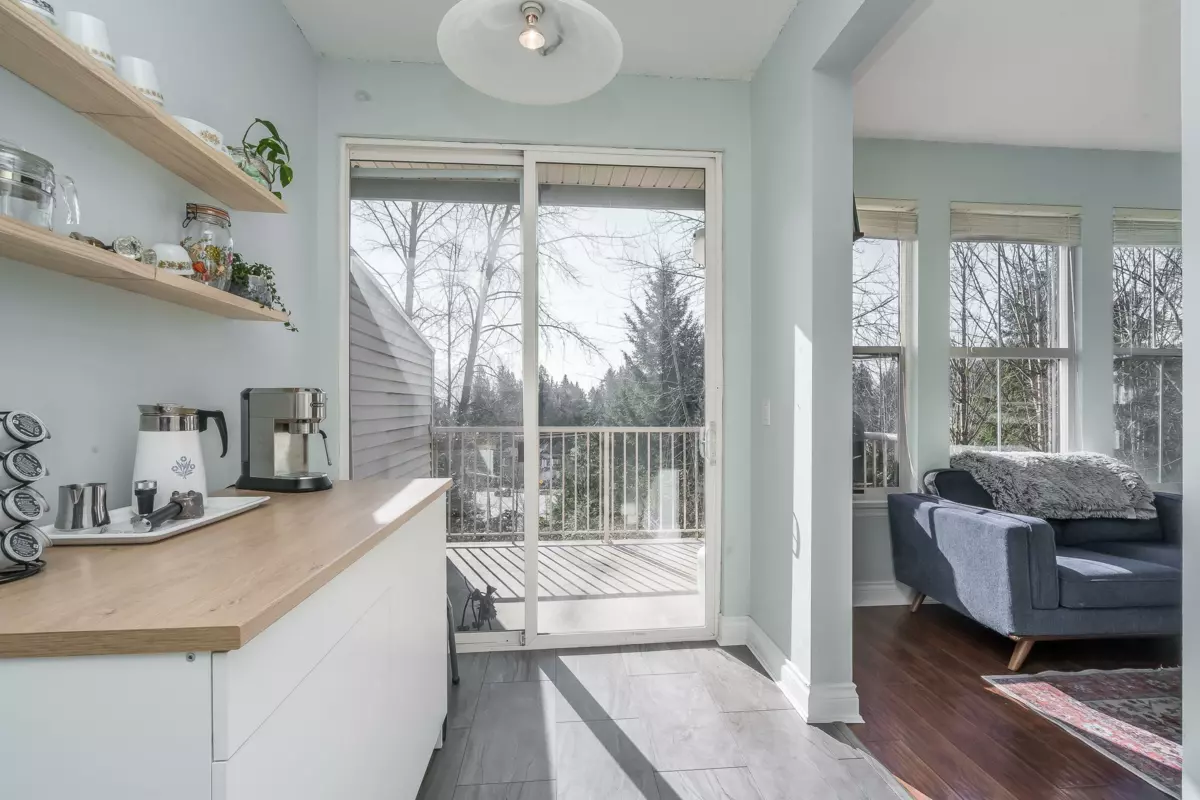 Guest Bathroom Photo of 10 35287 Old Yale Road, Abbotsford, BC