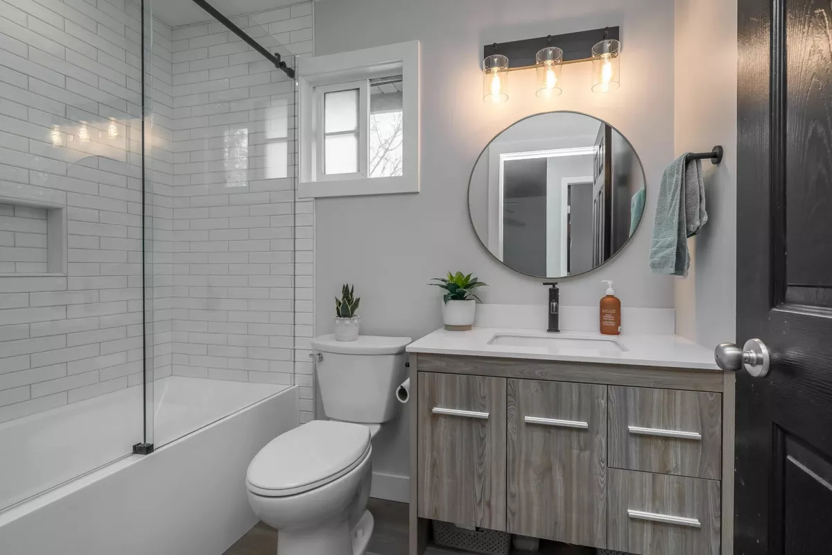 Laundry Room Photo of 10 35287 Old Yale Road, Abbotsford, BC