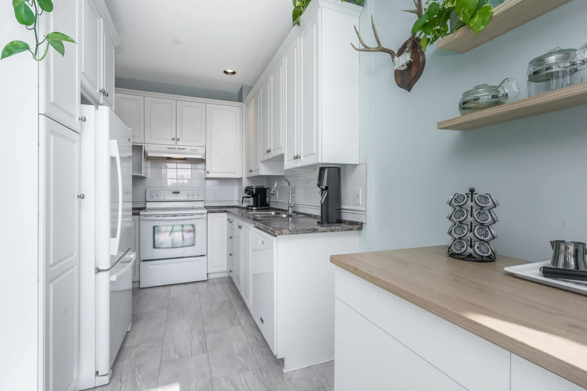 Office / Den Photo of 10 35287 Old Yale Road, Abbotsford, BC