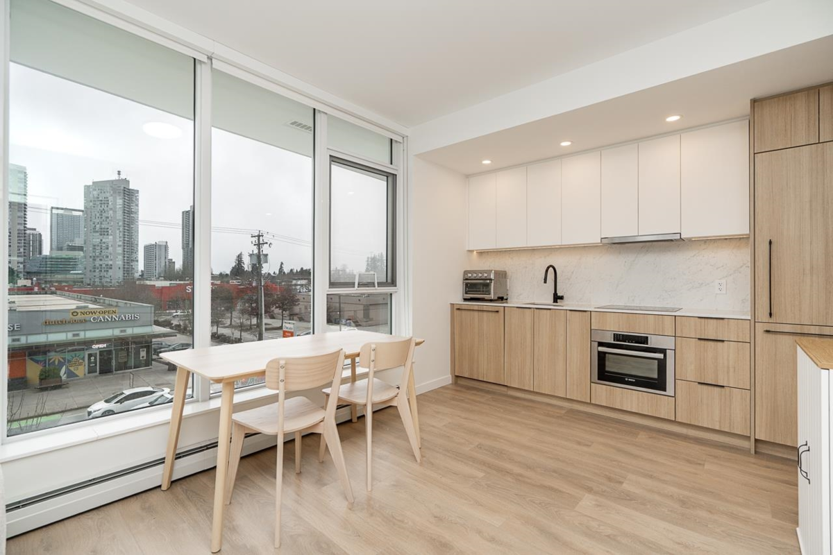 Dining Area Photo of 205 13685 102 Avenue, Surrey, BC