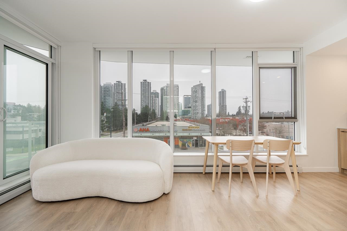 Family Room Photo of 205 13685 102 Avenue, Surrey, BC