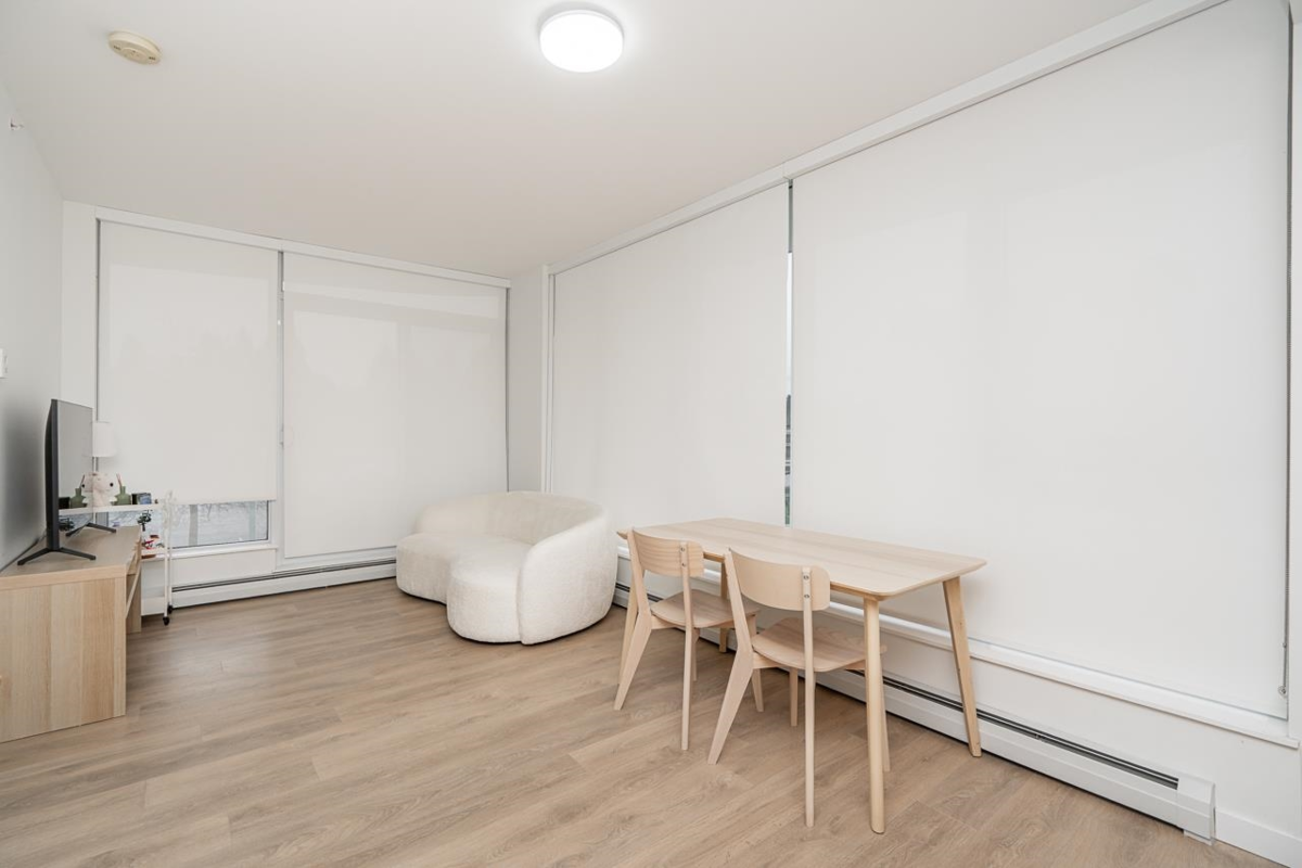 Kitchen Island Photo of 205 13685 102 Avenue, Surrey, BC