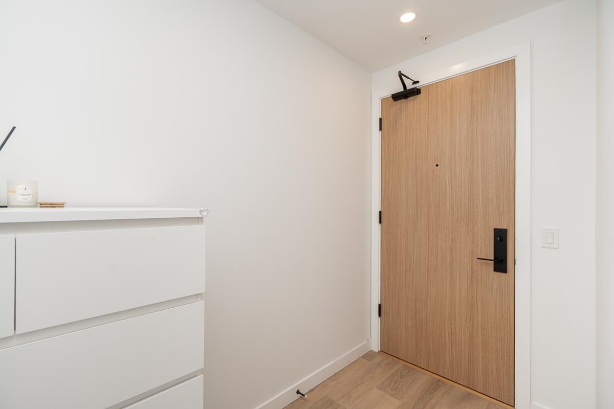 Walk-In Closet Photo of 205 13685 102 Avenue, Surrey, BC