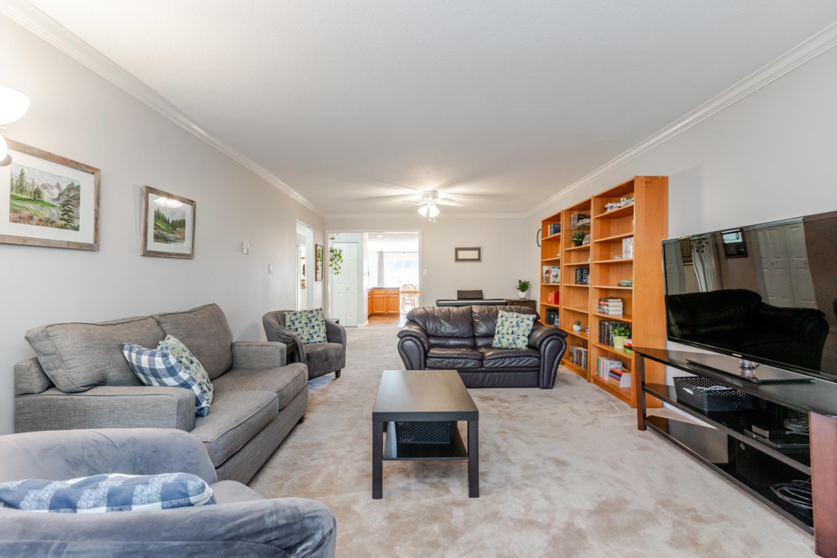 Dining Area Photo of 202 5641 201 Street, Langley, BC