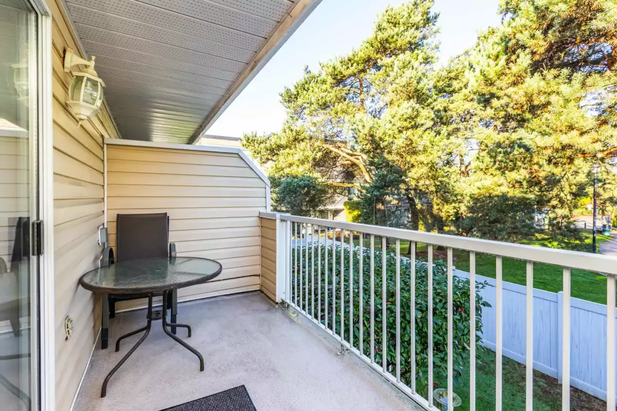 Swimming Pool Photo of 202 5641 201 Street, Langley, BC