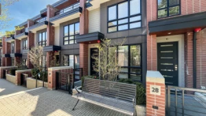 27 388 W 64th Avenue, Vancouver, BC
