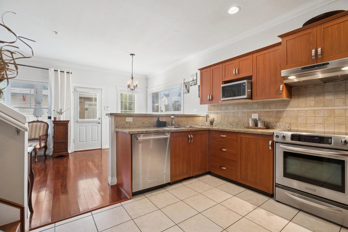 Dining Area Photo of 210 3000 Riverbend Drive, Coquitlam, BC