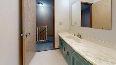 Walk-In Closet Photo of 2 9342 Hazel Street, Chilliwack, BC