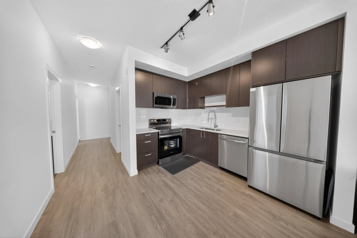 Family Room Photo of B3-407 15777 85 Avenue, Surrey, BC