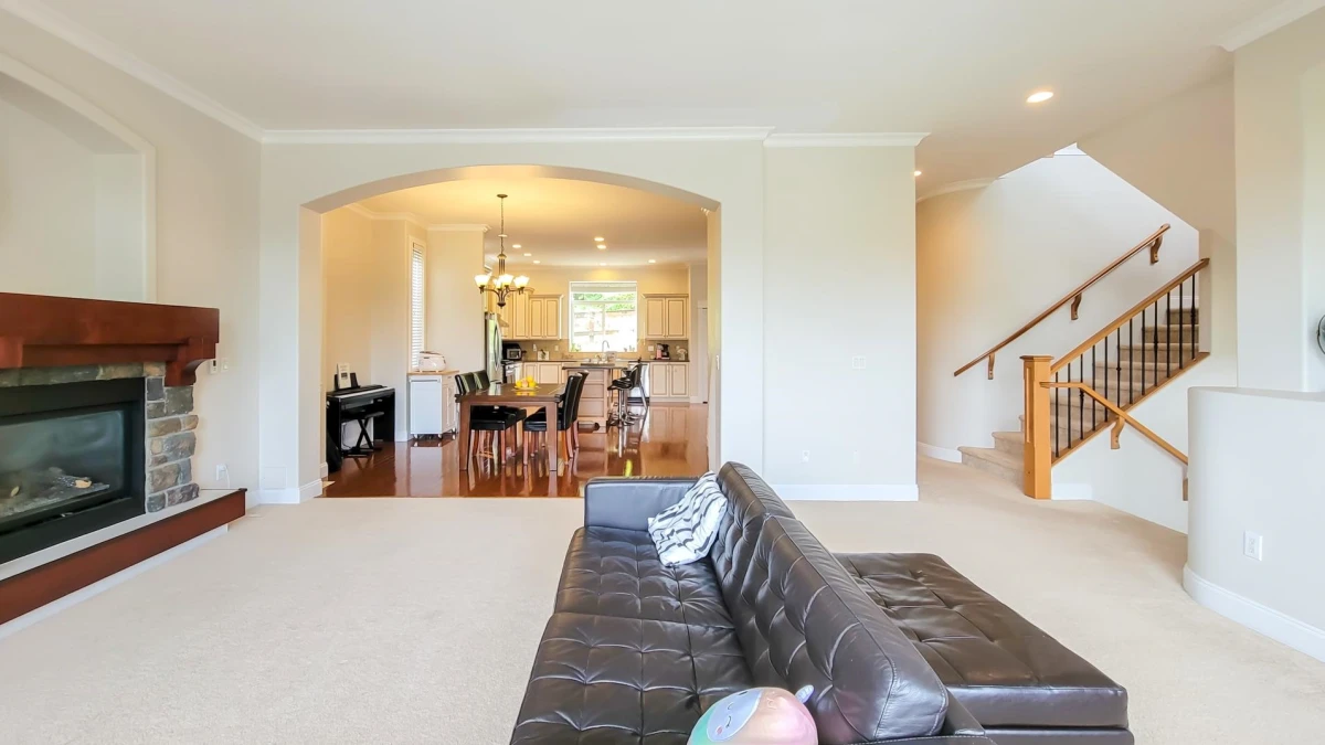 Family Room Photo of 11382 154a Street, Surrey, BC